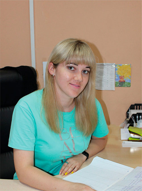 СЕЛЕЗНЕВА  Виктория Владимировна